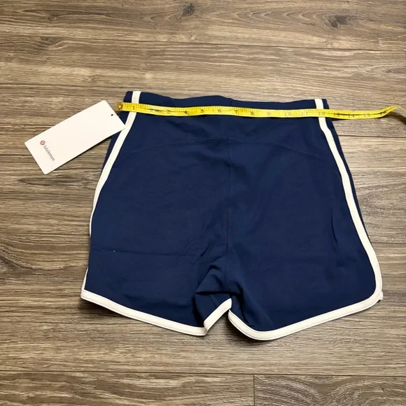 NWT Lululemon Nulu Sporty Trim High-Rise Short *3” (Club Blue/White) Size: 6 - Picture 6 of 6
